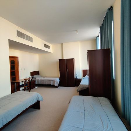 Oasis Hostel Abu Dabi Dış mekan fotoğraf