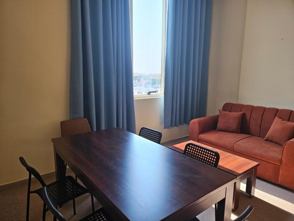Oasis Hostel Abu Dabi Dış mekan fotoğraf