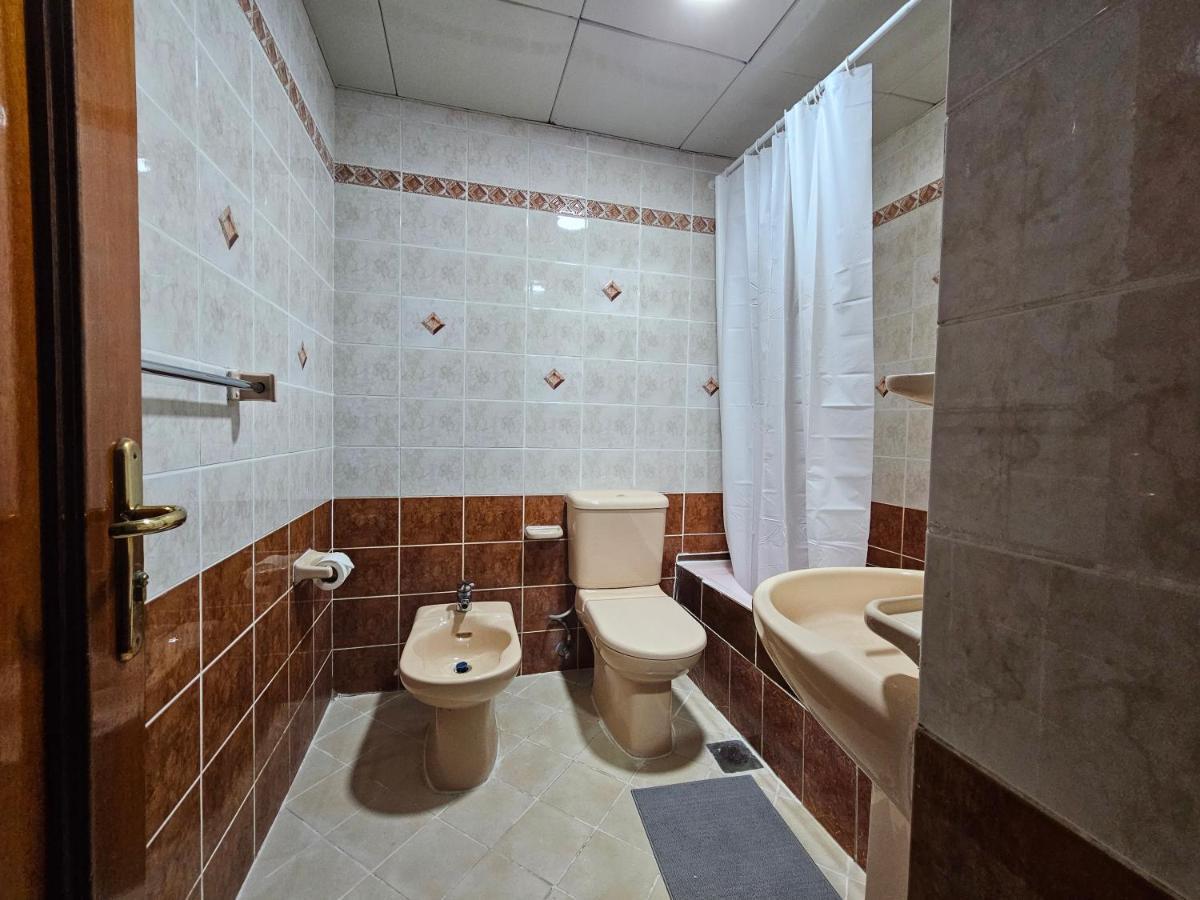 Oasis Hostel Abu Dabi Dış mekan fotoğraf