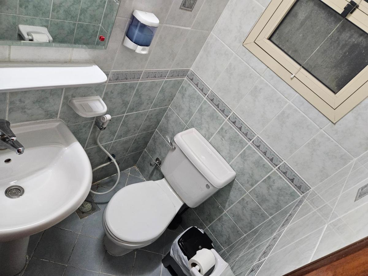 Oasis Hostel Abu Dabi Dış mekan fotoğraf