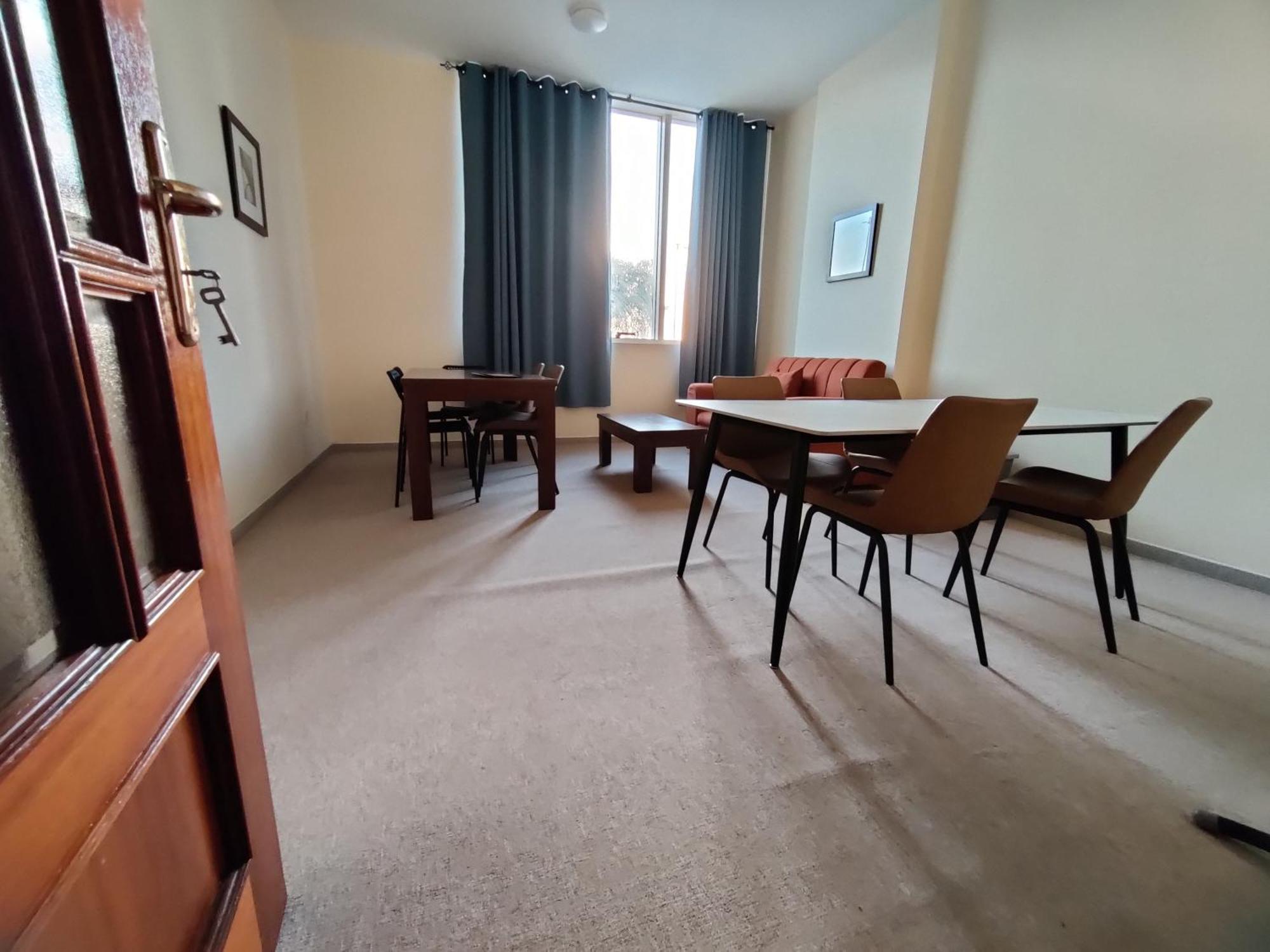 Oasis Hostel Abu Dabi Dış mekan fotoğraf